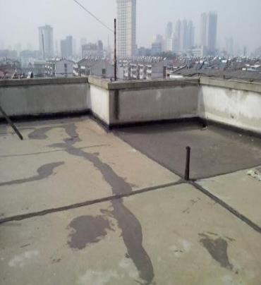 双江漏水维修 楼顶漏水是什么原因，楼顶漏水维修方法是什么?